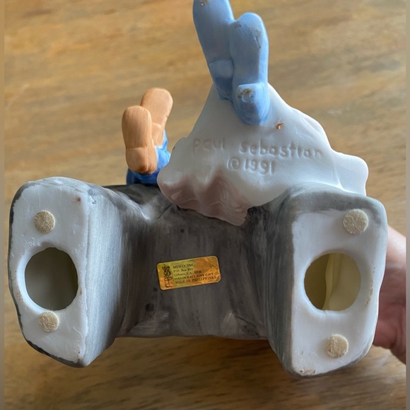 Paul Sebastian 1991 Fine Porcelain Collectable Figurine MOTHER READING TO SON - Picture 5 of 5